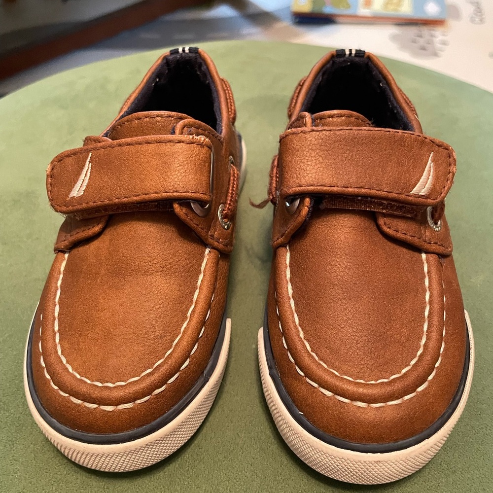 Nautica Toddler Velcro Dress Shoes